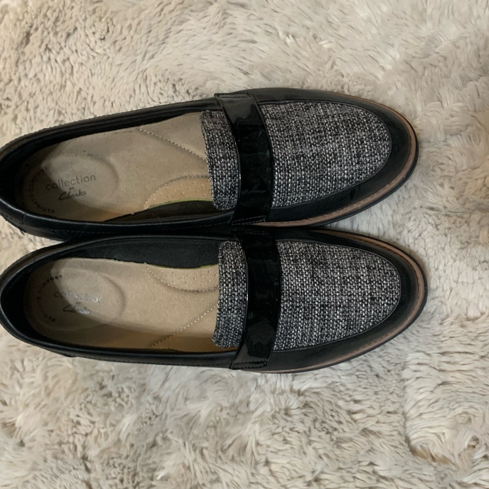 Clarks women’s work shoe loafers size 9